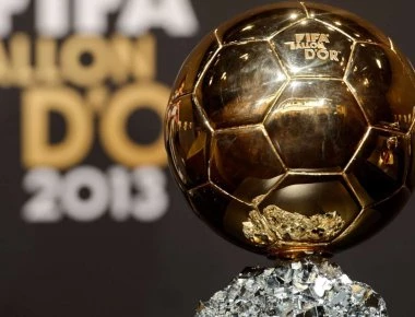 Χρυσή Μπάλα: Η στιγμή που ο παρουσιαστής ρωτάει γυναίκα ποδοσφαιριστή που κέρδισε βραβείο αν ξέρει... twerking (βίντεο)